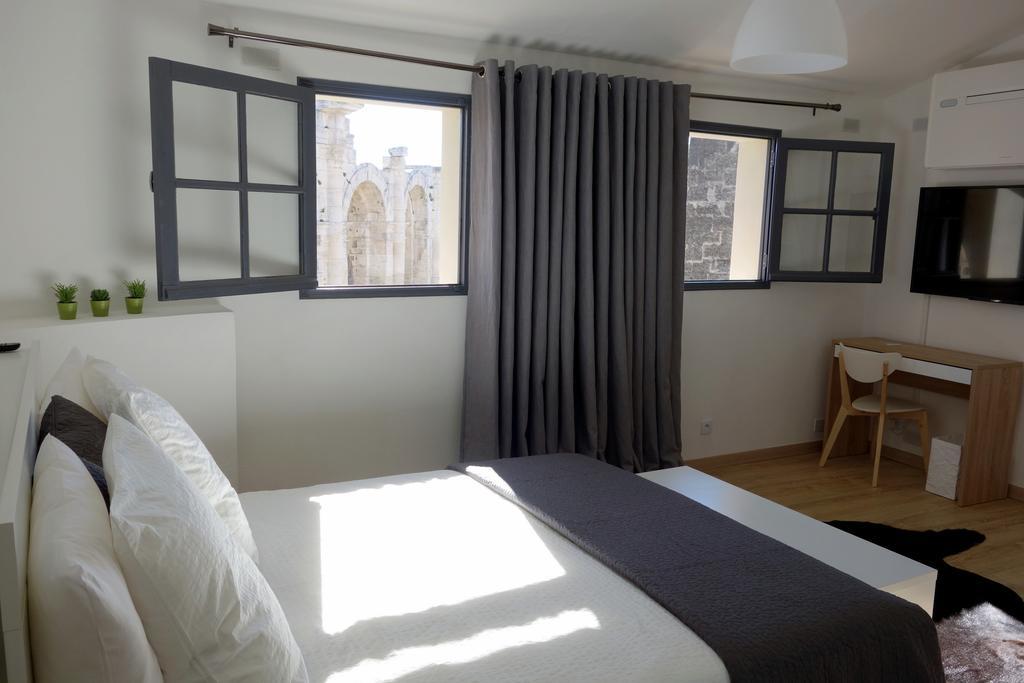 Arles Hideaway - Le Duplex Des Arenes Apartment Phòng bức ảnh